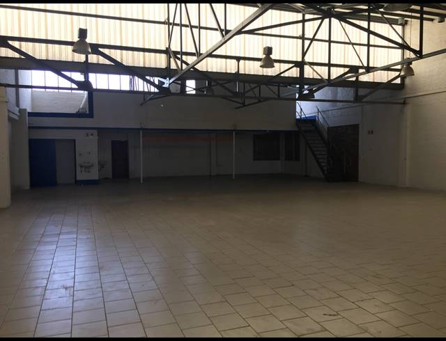 566M² FACTORY RENTED IN PAROW CENTRAL